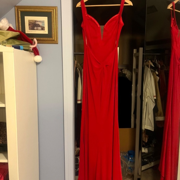 Red Prom Dress Size 8 - Picture 5 of 9